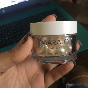 Marajo Anti Frizz smoothing hair serum capsules